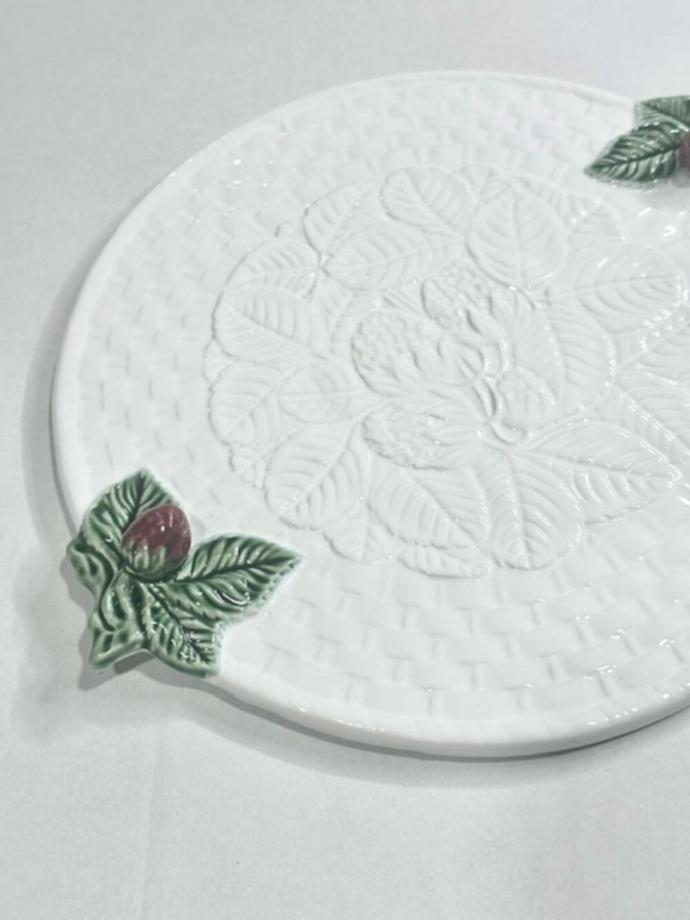 Vintage Studio Nova Portugal Cake Stand Plate Ceramic Strawberry Design White - Picture 5 of 11